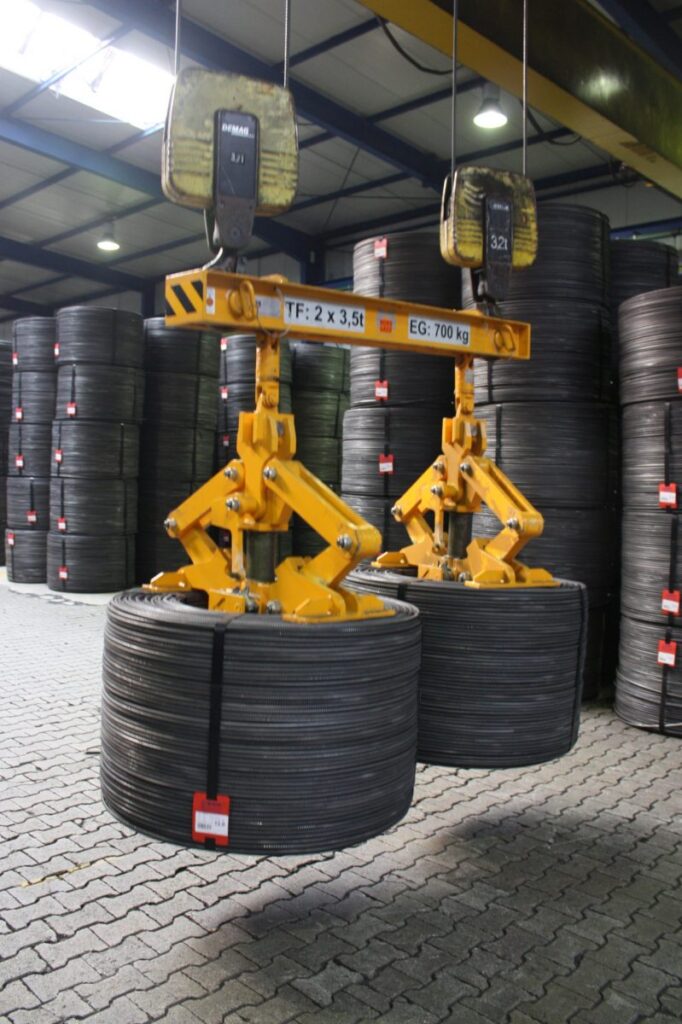 Drahtcoilzange, Drahtcoil-Innenzange, Drahtcoil-Außenzange, Drahtcoil-heber, Drahtcoil-Greifer, Drahtcoiltraverse, Lastaufnahmemittel