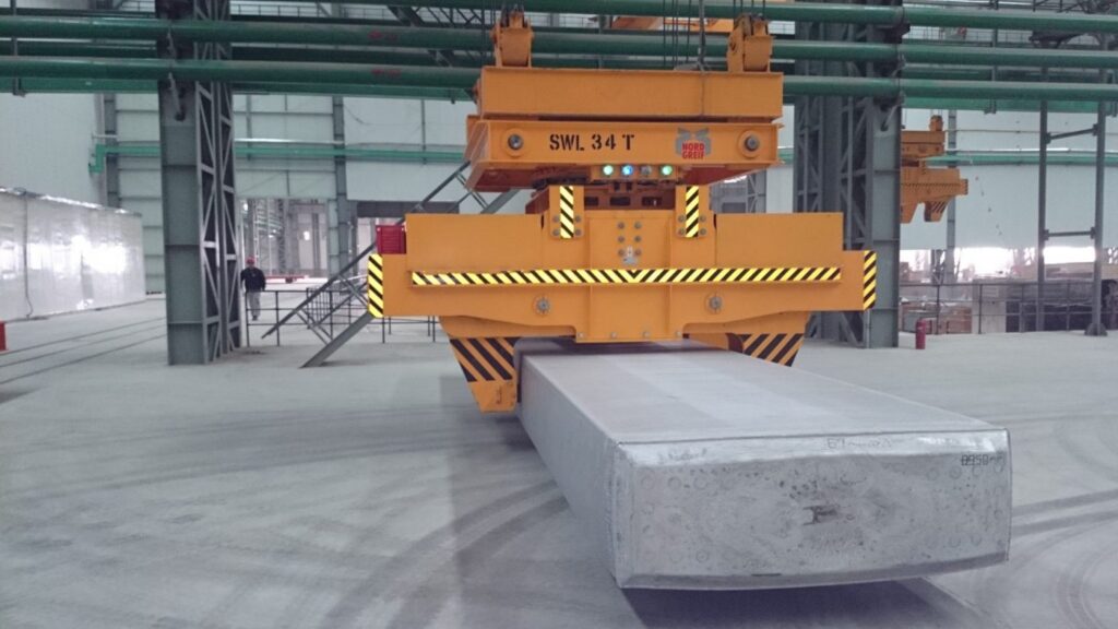 Brammenzange, Doppelbrammenzange, Doppel-Brammenzange, Blockzange, Doppelblockzange, Barrenzange, Alublockzange, Brammen-Wendezange, Küppelzange, Lastaufnahmemittel