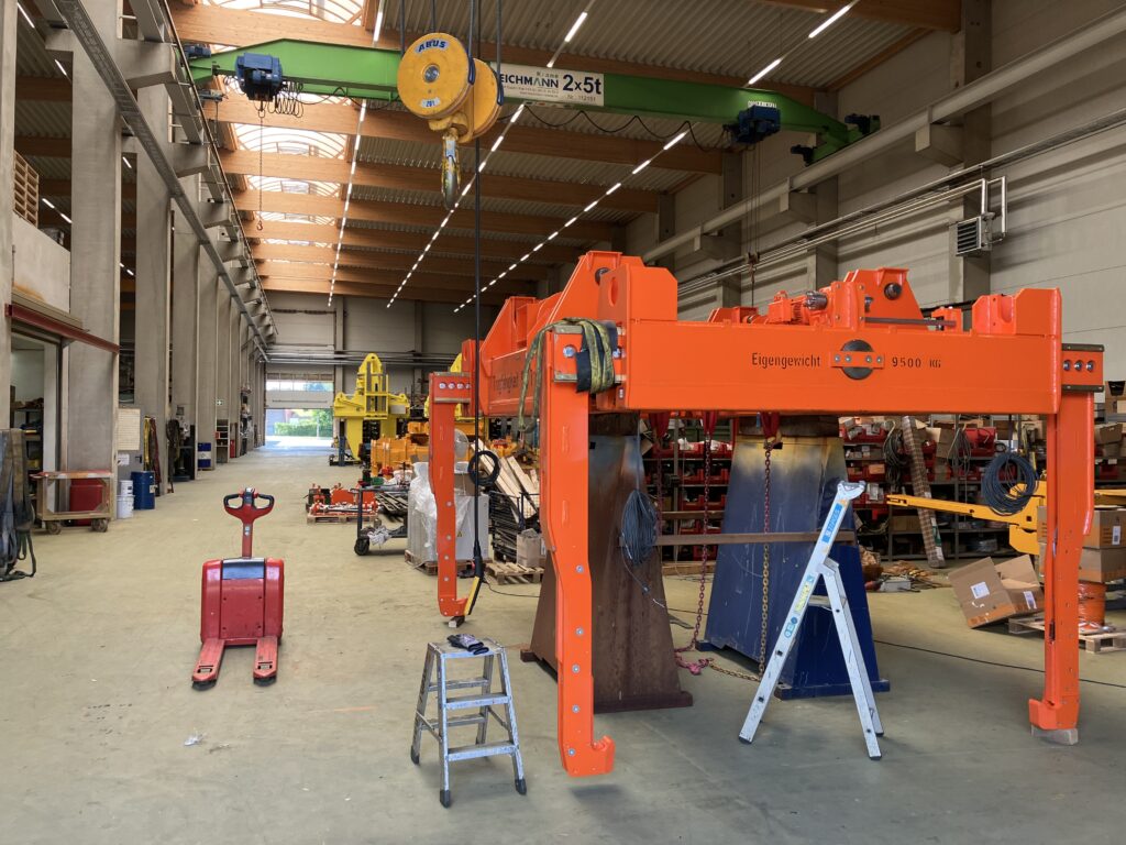 Werkzeuggreifer, Presswerkzeuggreifer, Werkzeugzange, Presswerkzeugzange, Werkzeugzange, Lastaufnahmemittel, Presswerk