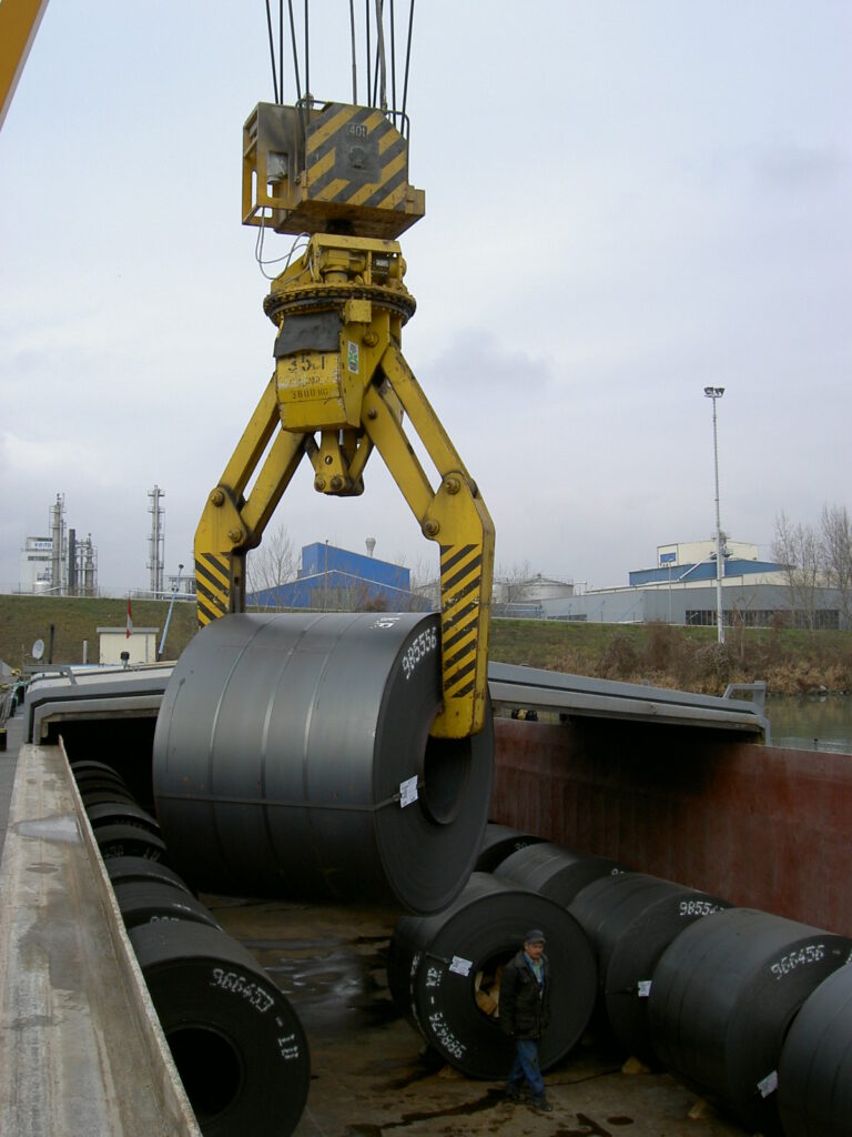 Coilgreifer, Coilzange, Teleskop-Coilgreifer, Horizontal-Coilgreifer, Horizontal-Coilzange,Coilzange, Teleskop-Coilzange, Spaltbandzange, Bundzange, Bundgreifer, Horizontal-Bundgreifer, Horizontal-Bundzange, Parallelogrammzange, Parallelogrammgreifer, Coil-Heber, Lastaufnahmemittel